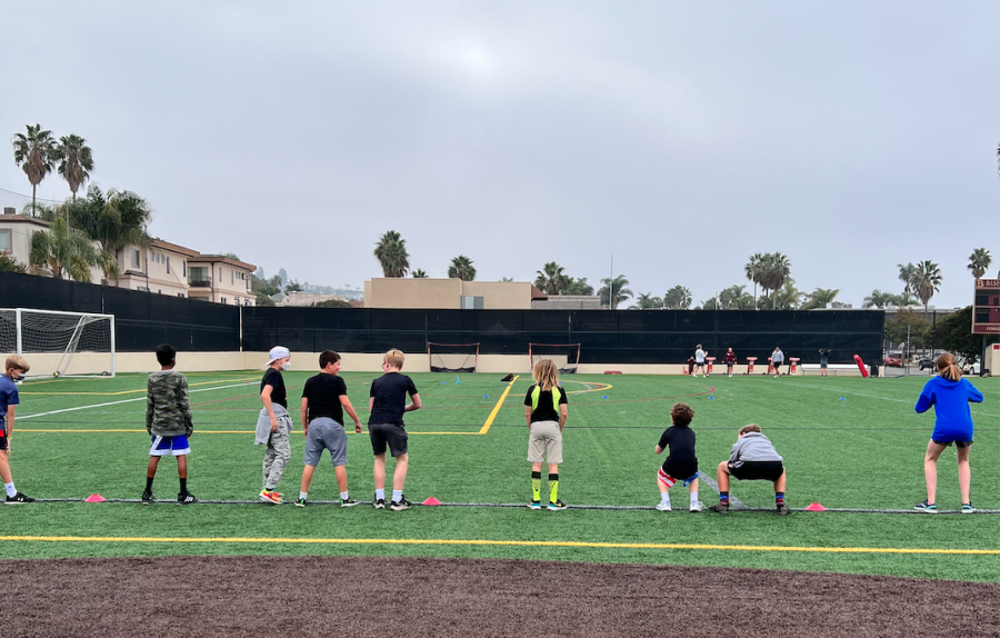 Before making their way to their first sport, prospective students started the day like every Bishop’s sports team starts a game: the Knights’ warmup by Strength and Conditioning Coach Charlie Johnson. 