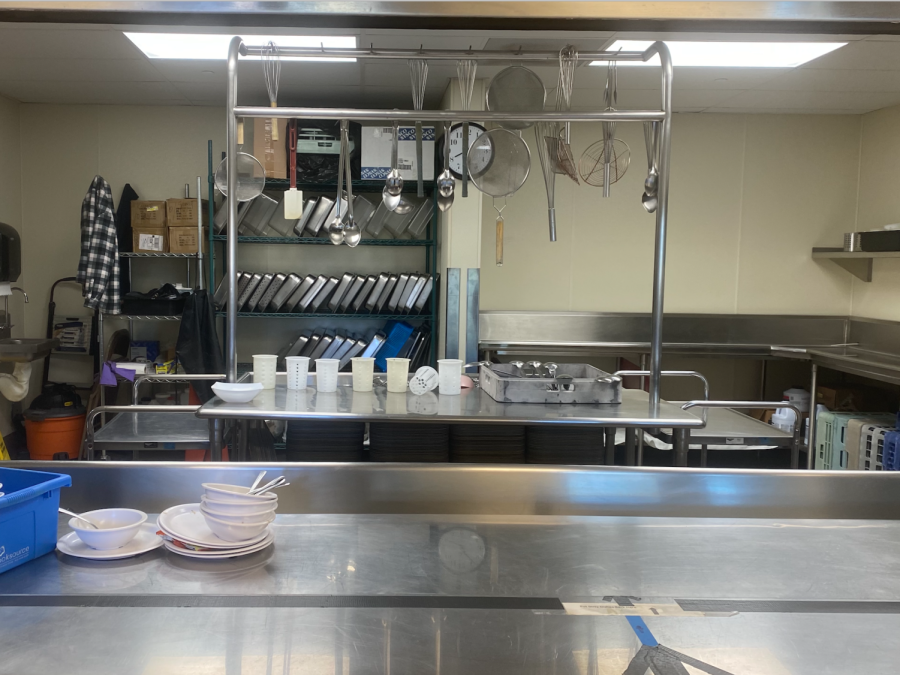 One of the biggest problems that the kitchen staff faces is students not returning their plates to the dish room, which Tommy Michael (‘25) highlighted. You can watch his documentary here: https://padlet-uploads.storage.googleapis.com/668306047/7da116502e5dbd6f1ed085c36ef72be8/Kitchen_Documentary_Tommy.mp4
