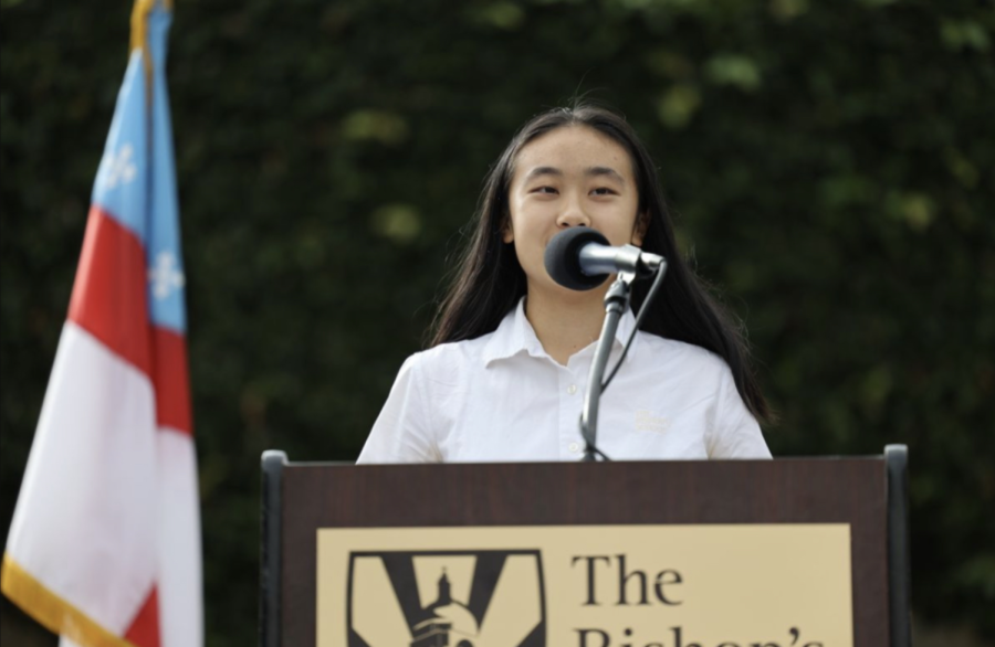 Katelyn Wang (23) spoke to our school community during the 2021 Thanksgiving Chapel about her appreciation for her figure skating coach. 