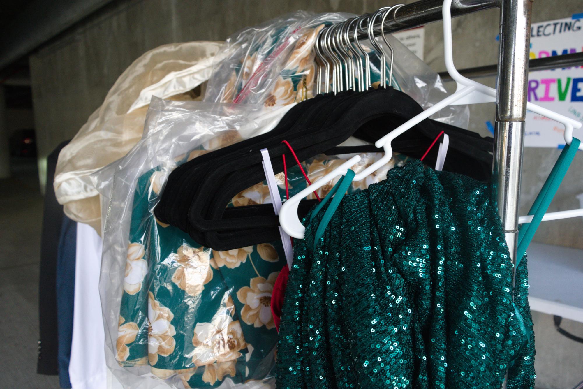From February 12-16th, students donated gently-used formal dresses, suits, accessories, and shoes to the Prom Princess Project. The clothing items will go to teens struggling with poverty around San Diego