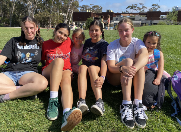 Eleanor Meyer (‘26) worked as a counselor for UCSD’s Knock Around Camp this past summer. She reflected, “Working as a camp counselor improved my communication skills since I had to work with people in college and high school while also ensuring the campers were safe and happy.”