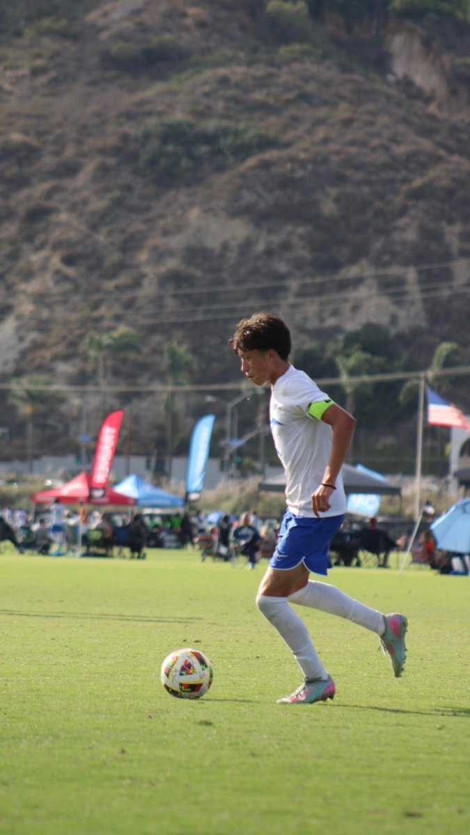 Marcos Montoya (‘27) played in the Surf Cup final against soccer club Albion SD on a natural grass field. He stated that he “feels safer from injuries on a grass surface.”
