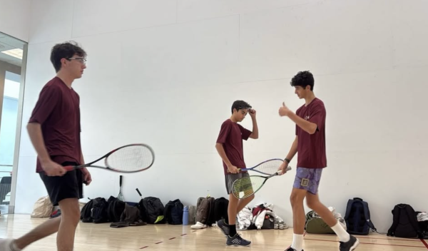 The Bishop’s Squash team’s small size has helped create a close community where teammates support one another on and off the court. “I'm very proud of how far everyone on the team has progressed over the course of the season… We were all cheering for each other through wins and losses,” Ayaan Mahmud (‘27) explained.